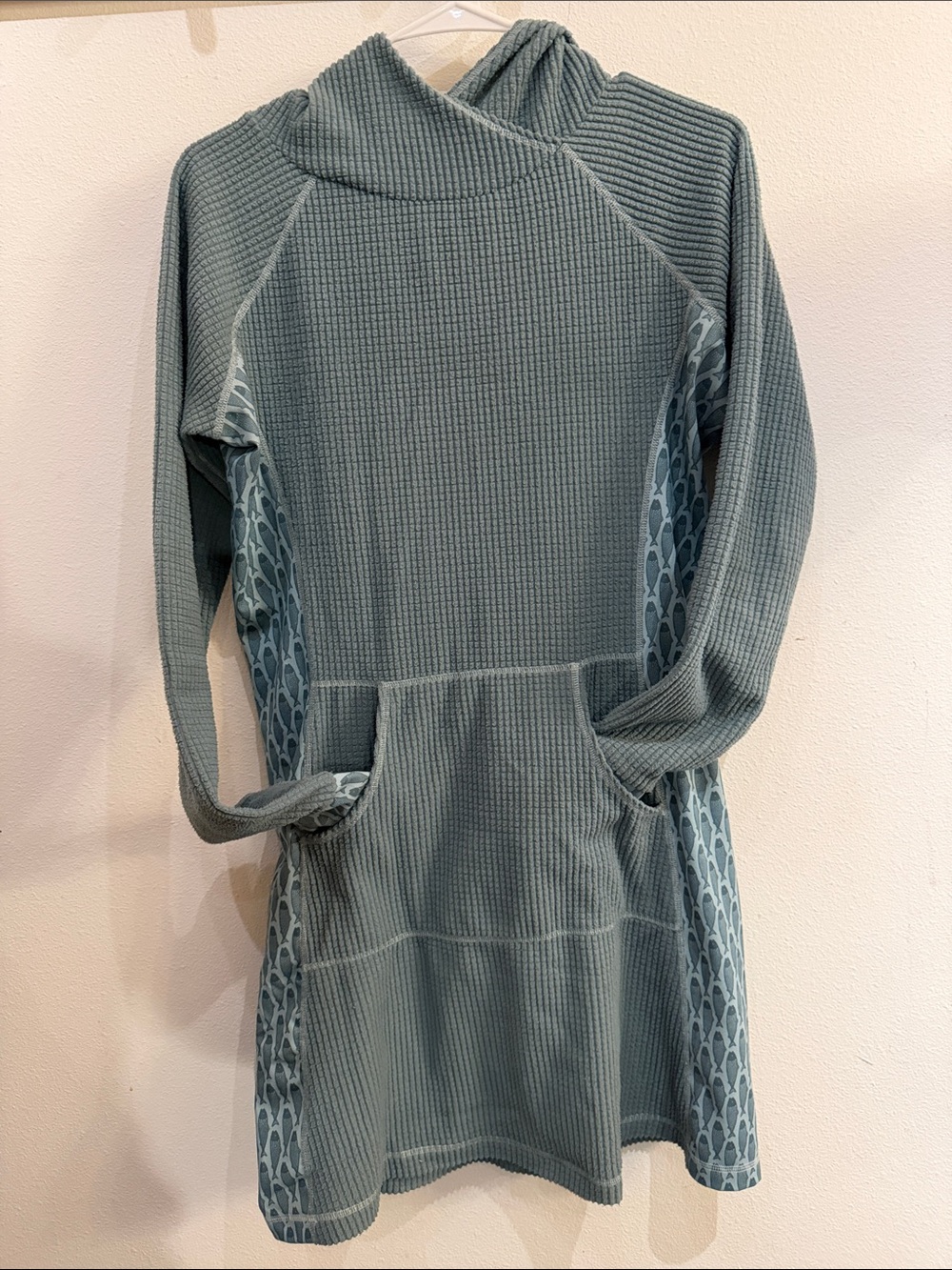Alaska Salmon Sisters X Youer Dress